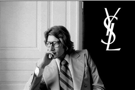 ysl oggi stilista|La storia di Yves Saint Laurent .